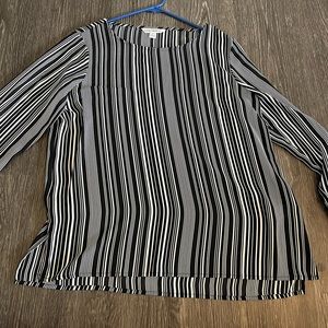 Women’s Black and White Blouse